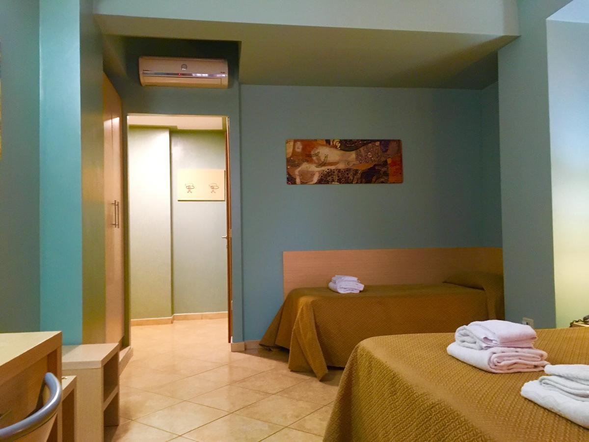 Hotel Villa Mare アルタヴィッラ・ミリーチア エクステリア 写真