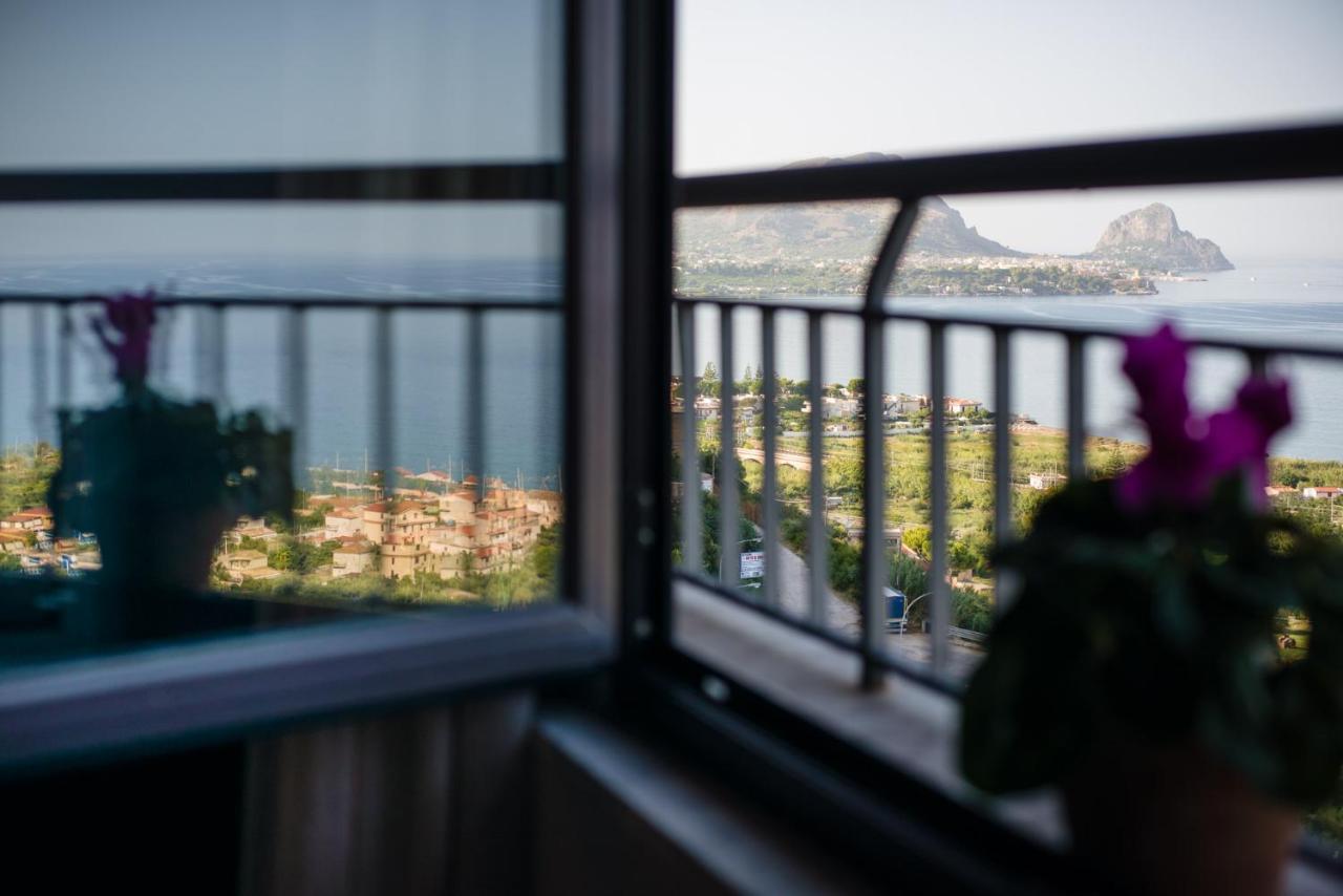 Hotel Villa Mare アルタヴィッラ・ミリーチア エクステリア 写真